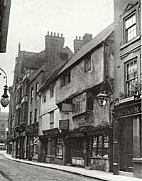 Ancient buildings on Bridlesmith Gate in the early 20th century.