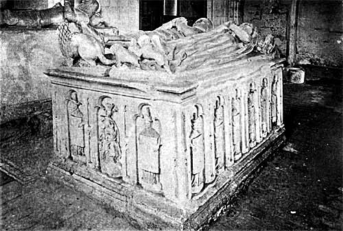 Tomb of Sir Hugh de Willoughby (1448).