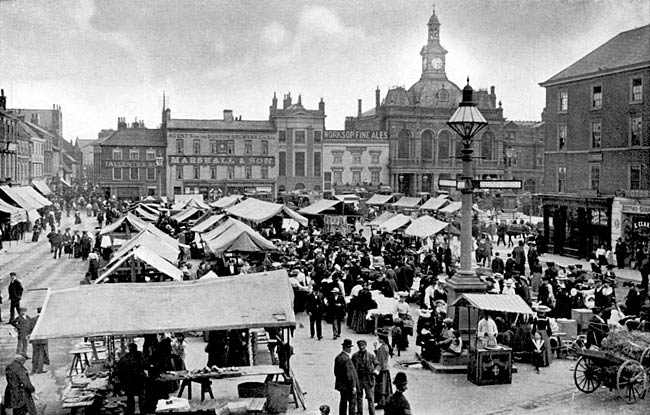 The market square in East Retford, c.1905.